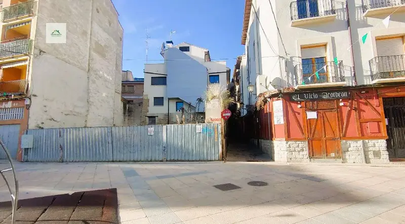 Venta Terreno Centro Huesca 68m2 Edificable