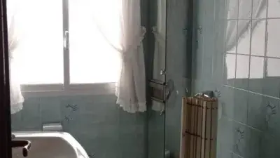 Piso en Venta en Úbeda con Garaje - 4 Dormitorios y 2 Baños