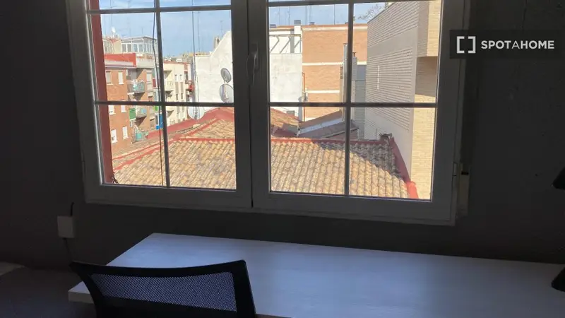 Habitacion en piso amueblado Zaragoza Centro