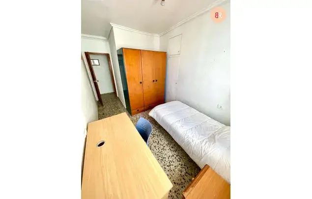 Habitaci
ón 115m
² Castell
ón de la Plana Estancia Media Larga