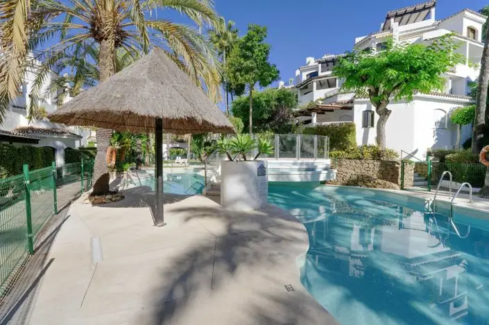 Apartamento 3 Dormitorios en Primera Línea de Playa Marbella