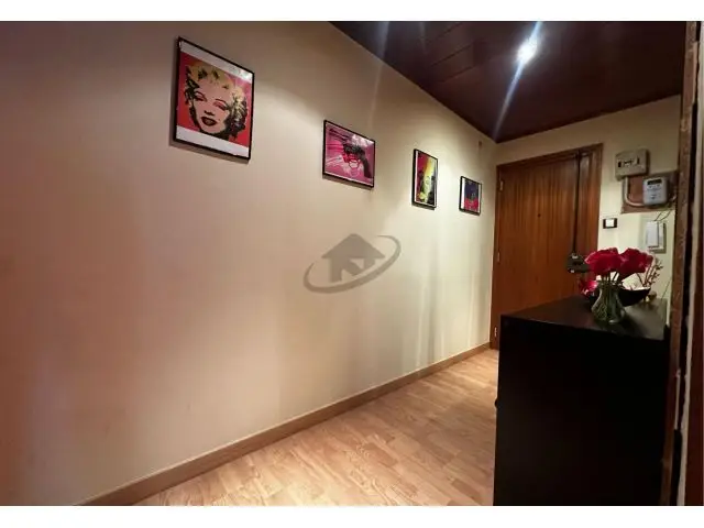 CENTRICA VIVIENDA CON ASCENSOR Y BALCON Barbera del Valles