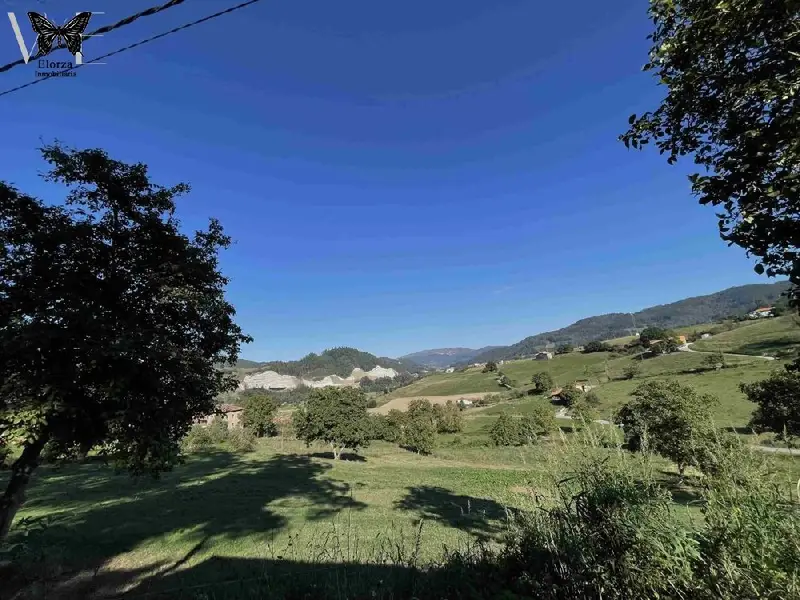 Venta Casa con vistas en Salas - Ref 329