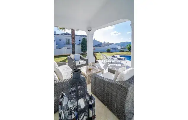 Villa de Lujo en Benahavís con Vistas Panorámicas