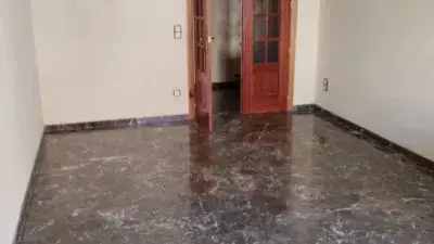 Piso en Venta Guadix Centro 4 Dormitorios 2 Baños