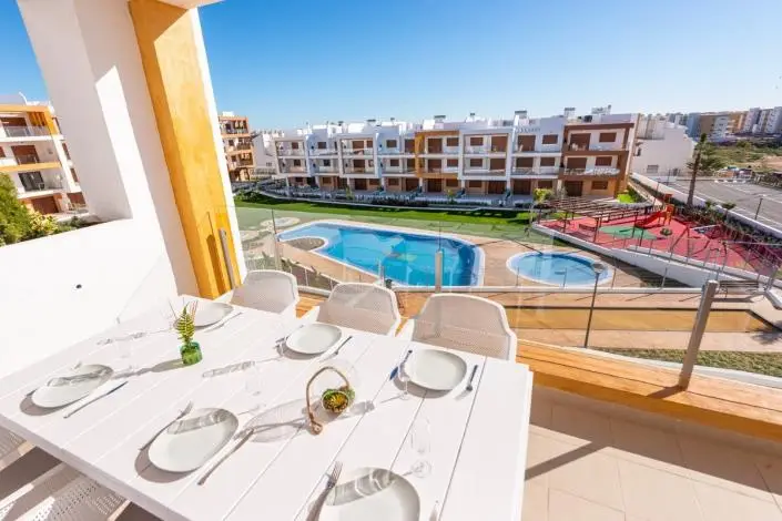 Apartamento 3 Dormitorios Orihuela Costa Cerca de la Playa