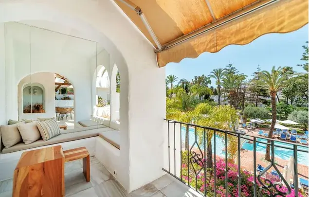 Alquiler Apartamento 2 Dormitorios Puerto Banus 109m2 Playa