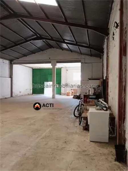 Venta Piso con Nave en La Charca Musia