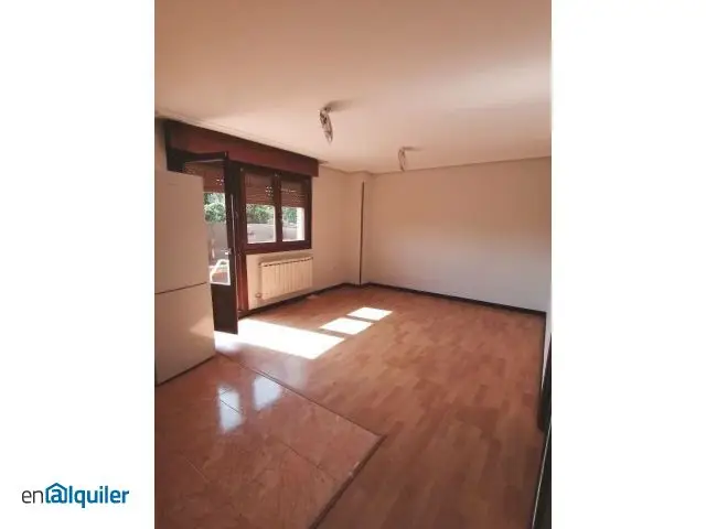 Alquiler Piso Oeste: Ascensor, Trastero y Terraza