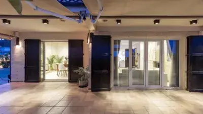 Chalet de Lujo en Chilches a 50m de la Playa