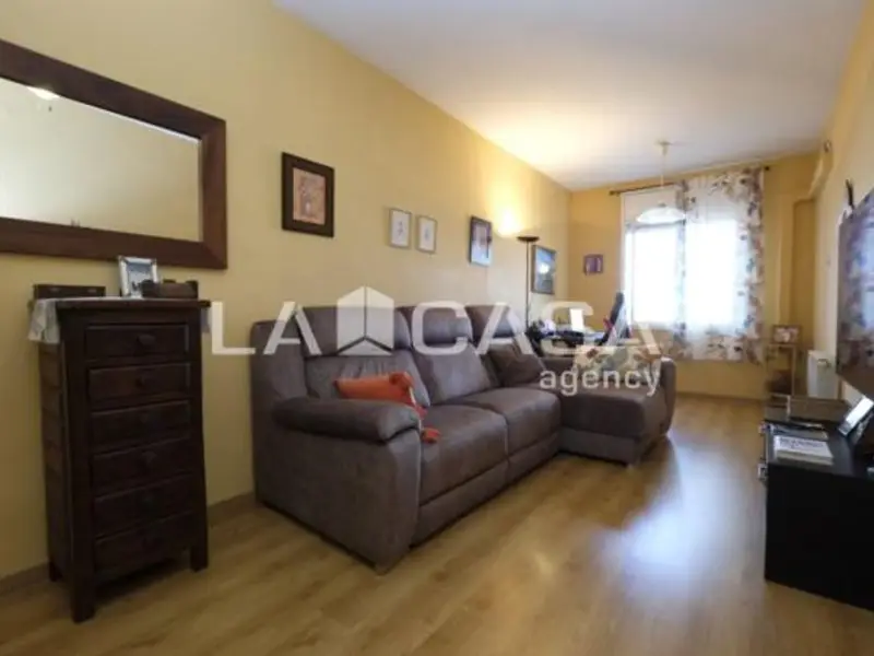 venta Piso en Porta, Barcelona (50000158442.103700)- Globaliza