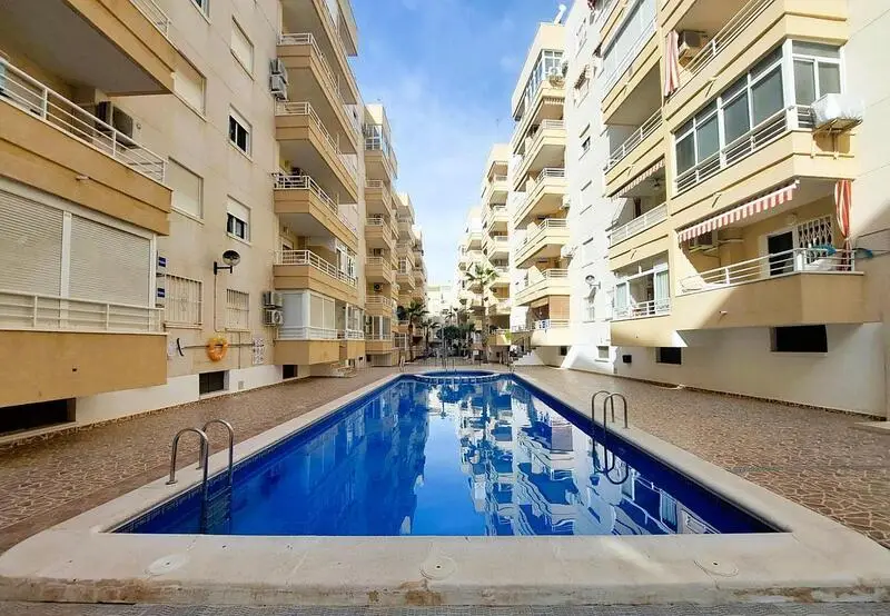 Apartamento 2 Dormitorios Torrevieja Cerca Playa
