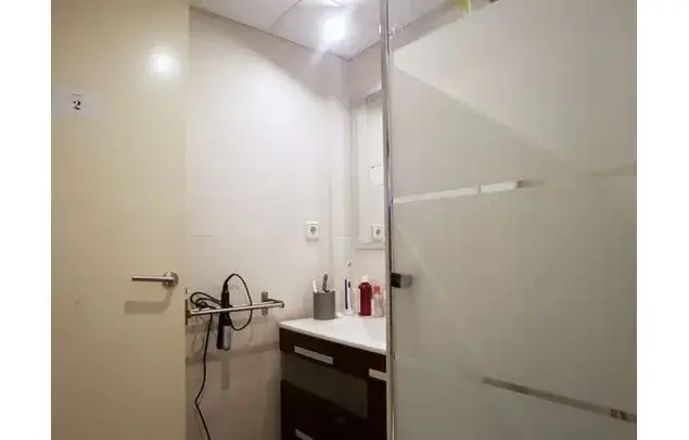 Alquiler Habitaciones 170m2 Poblenou Barcelona 4 Dormitorios 3 Baños