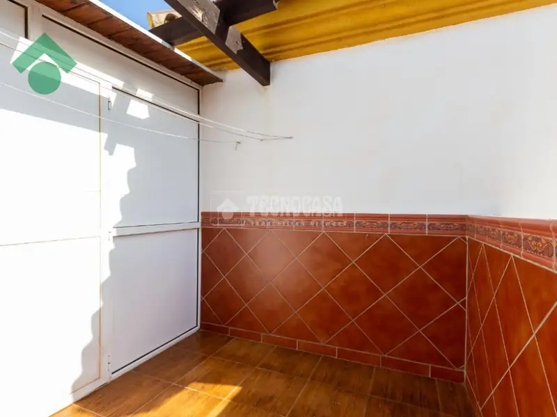 Casa Adosada en Viña Málaga con Piscina y Garaje