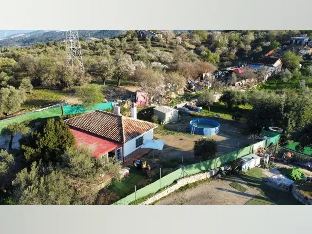 Finca con 2 Dormitorios en venta cerca de Marbella