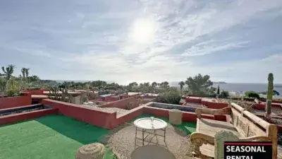 Chalet en Cala Molí con Vistas al Mar y Piscina Privada