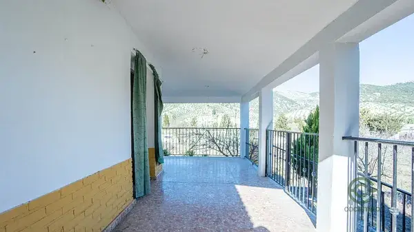 Cortijo con 6 hectareas en Granada