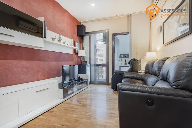 Venta Piso 105m2 La Sagrera 4 habitaciones 2 baños
