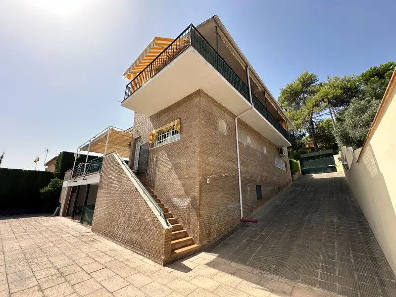 Venta Chalet Brillante Cordoba Gran Capacidad Familiar
