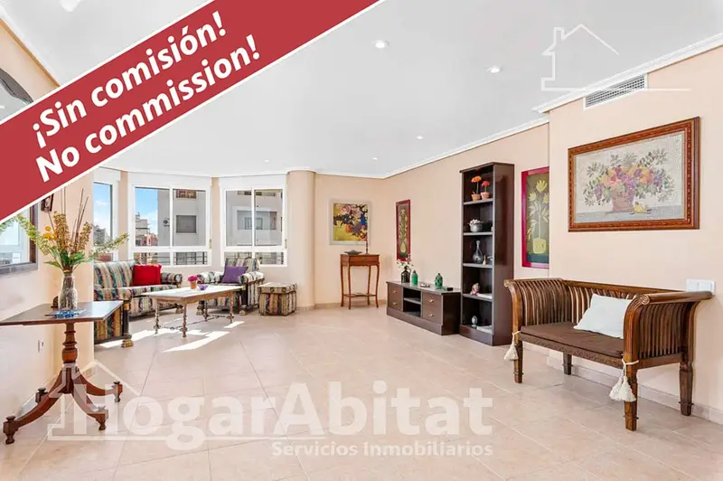 Piso Reformado en Torrevieja Centro con Terraza y 5 Dormitorios