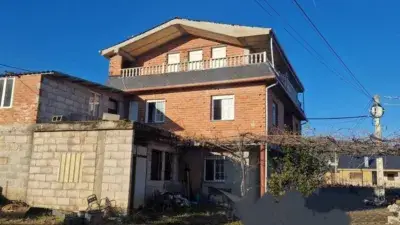 Casa rústica en venta en Arganza