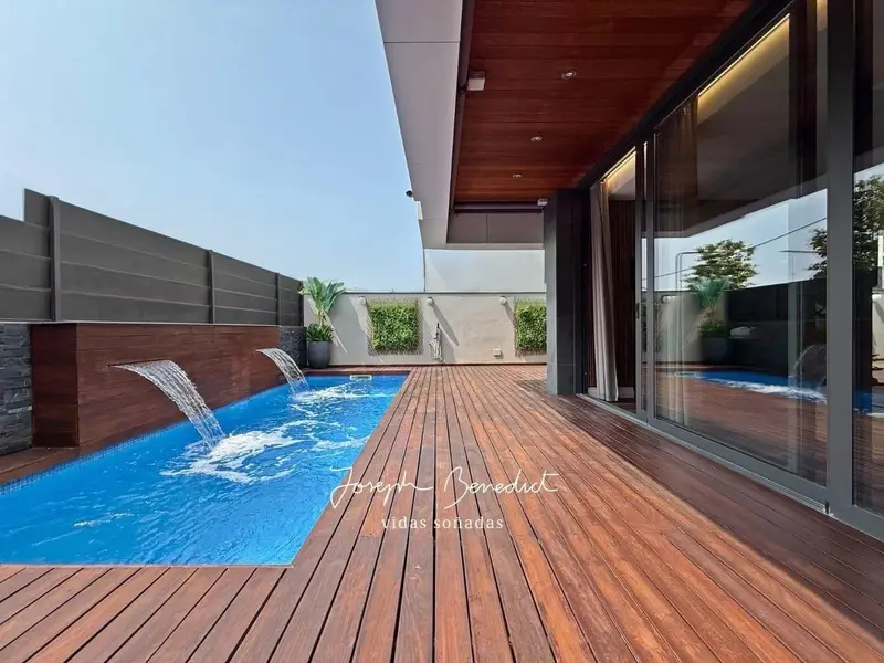 Chalet de Lujo en Castelldefels 430m² 3 Suites Garaje Doble