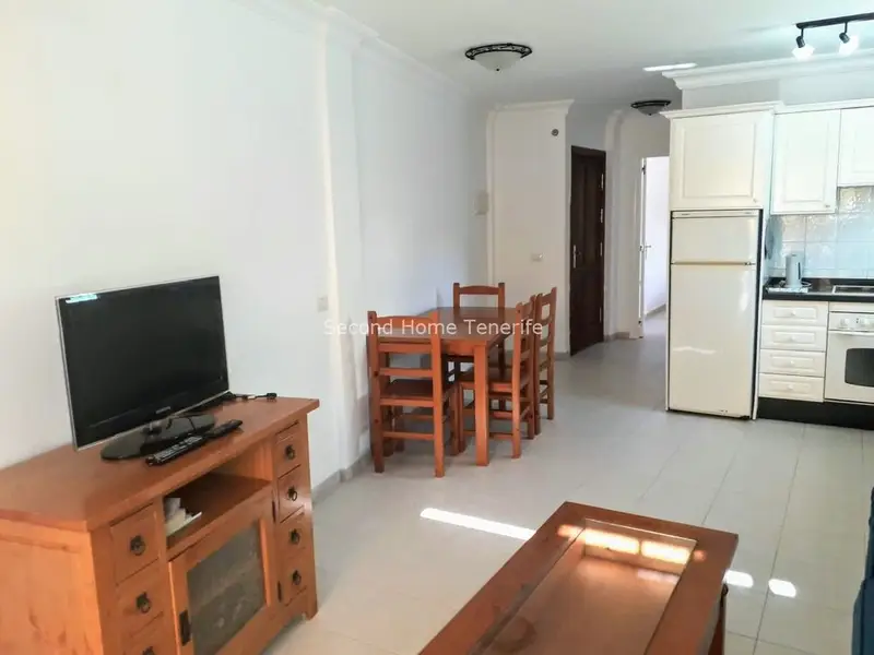 Apartamento en Alquiler La Caleta Un Dormitorio Cerca de la Playa