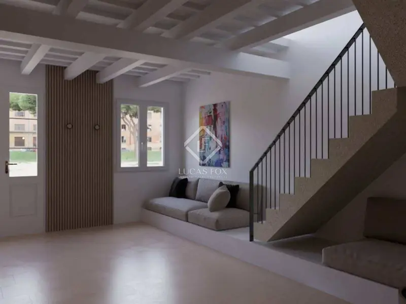 Chalet en venta en Ciutadella Menorca 127m2 4 plantas reforma pendiente