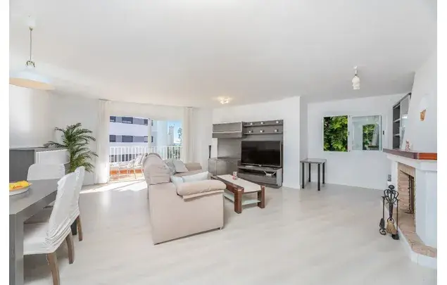 Alquiler Apartamento 3 Dormitorios 150m2 Marbella