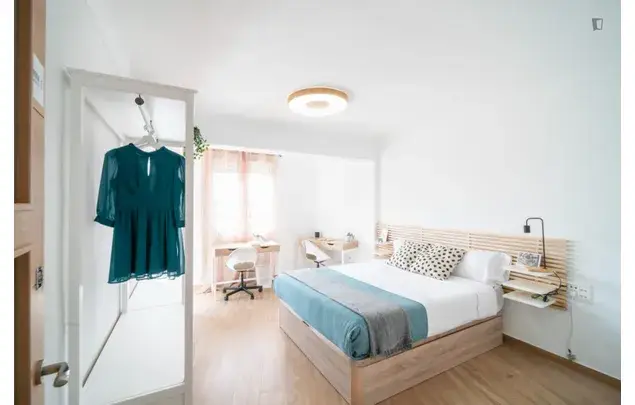 Alquiler Apartamento 5 Dormitorios Valencia 3-24 Meses