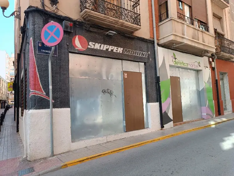 Venta Local Comercial Villena 158m2 2 Baños