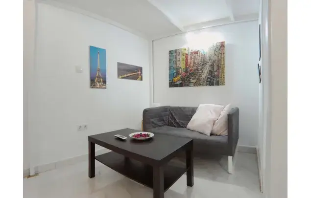 Habitacion en Madrid Calle de Almendrales Alquiler