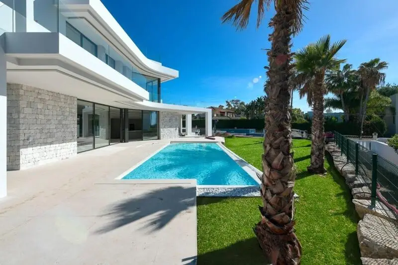 Villa de Lujo en Marbesa 6 Dormitorios Cerca de la Playa