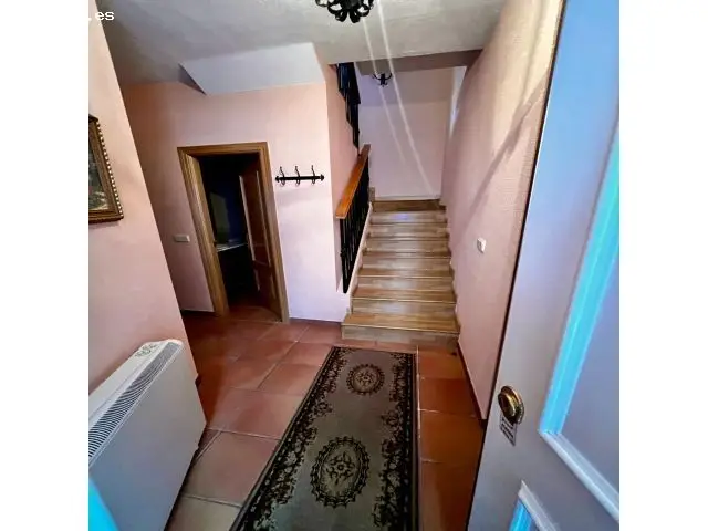 Chalet Adosado En Venta En Calle Parada
