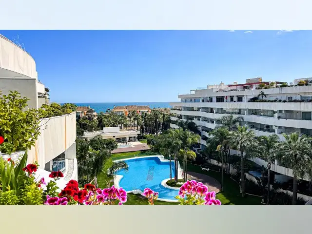 Ático Lujo 4 Dormitorios Banús Marbella Vistas Panorámicas