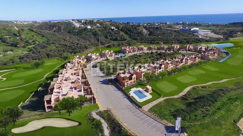 Villas de Golf con Vistas al Mar en Estepona