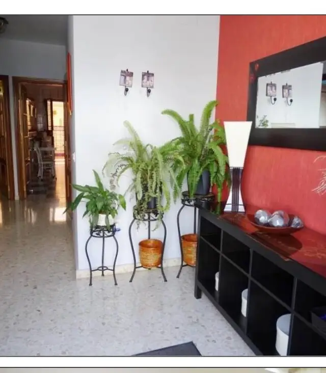 Casa en venta: Dos plantas, patio, azotea y trastero
