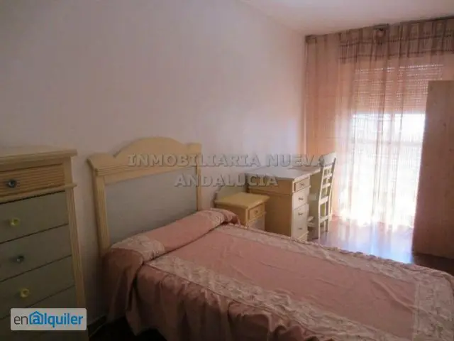 Alquiler piso 4 habitaciones Nueva Andalucía