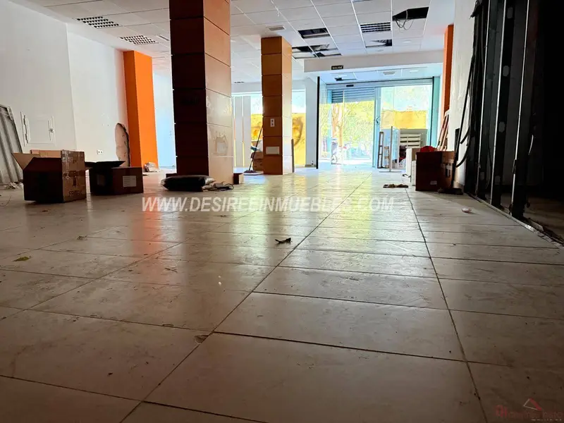 Local Comercial en alquiler en En Corts, València ciudad, Valencia