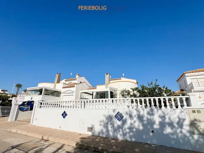 Villa 3 Dormitorios en Venta Los Dolses Orihuela Costa