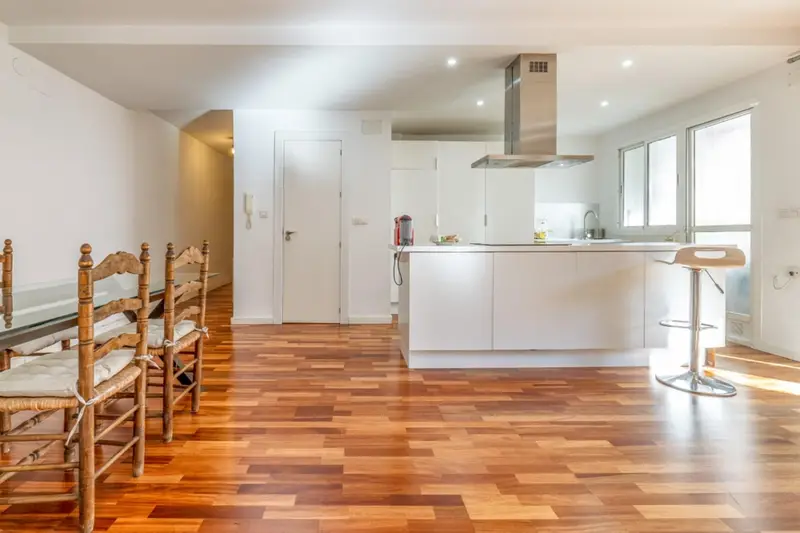 Venta Piso Centro Granada: Oportunidad en Paseo del Salón