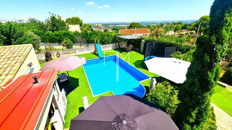 Chalet en Venta Alberic Valencia Impresionantes Vistas Piscina Jardin