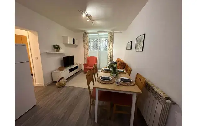 Rent 4 bedroom apartment of 60 m² in Madrid