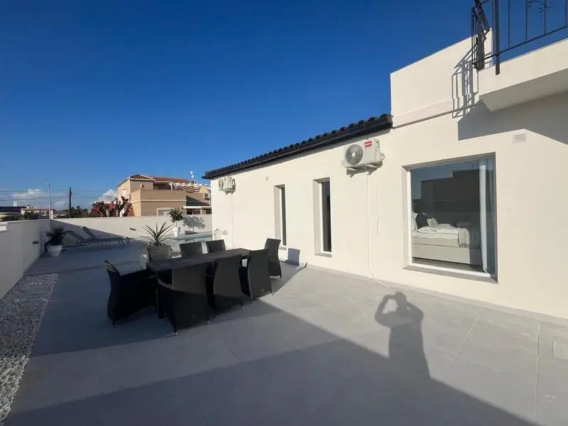 Villa de Lujo en La Siesta Torrevieja 3 Dormitorios Piscina Privada