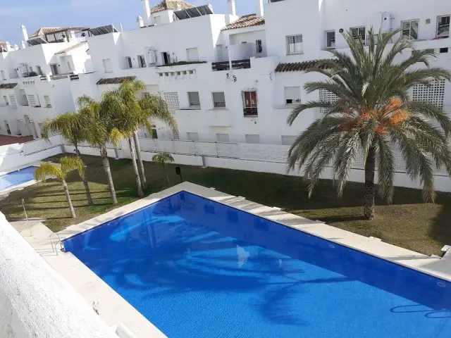 Adosado de 4 Dormitorios en venta Estepona, España