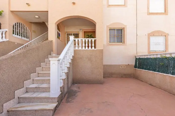 2 Bed Bungalow for sale