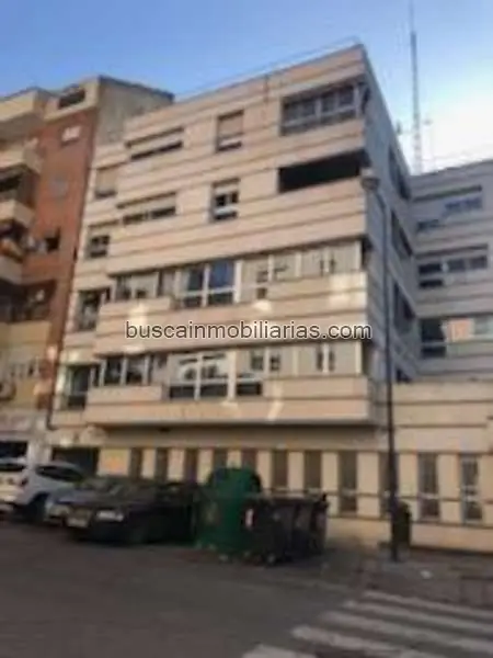 Edificio en Venta en Parque Castelar Badajoz 4 Plantas y Garaje