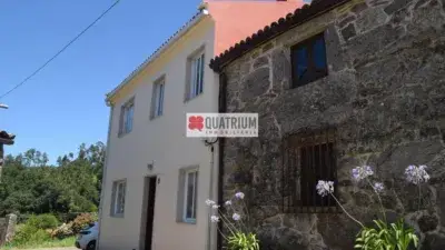 Casa Pareada 1 Dormitorio Paredes de Laraño
