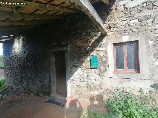 Casa de Pueblo en San Sadurniño con Horreo
