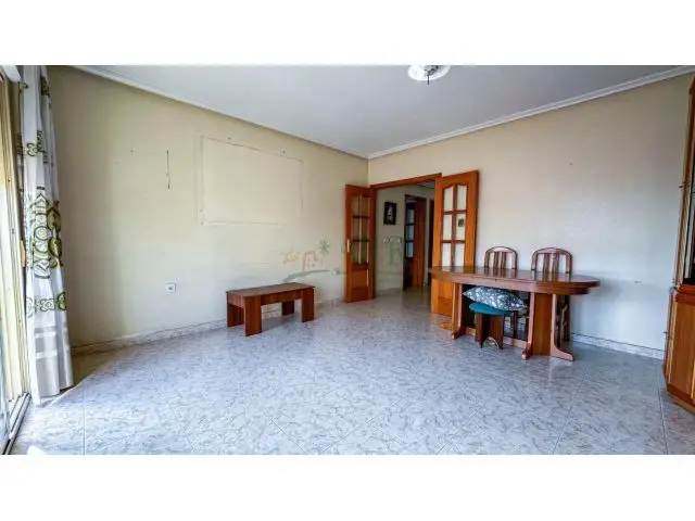 Apartamento en Venta Almorad
2 Dormitorios 2 Ba
Cocina Amueblada